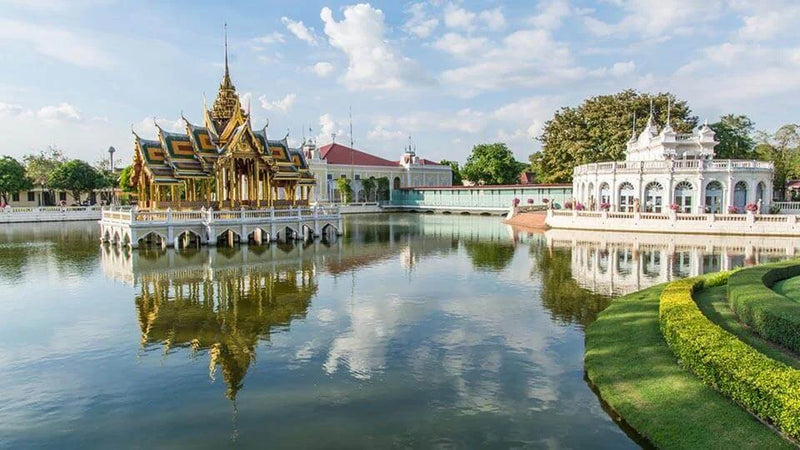 Bang Pa-In Royal Palace — Thai-European Fusion Architecture
